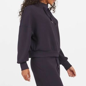 SPANX AirEssentials ‘At-the-Hip’ Pullover - S - Classic Navy